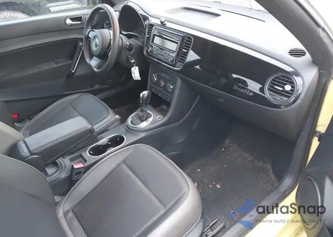 2015 Volkswagen Beetle 1.8T Fleet Edition из США, поврежденный, VIN 3VWF17AT5FM637655